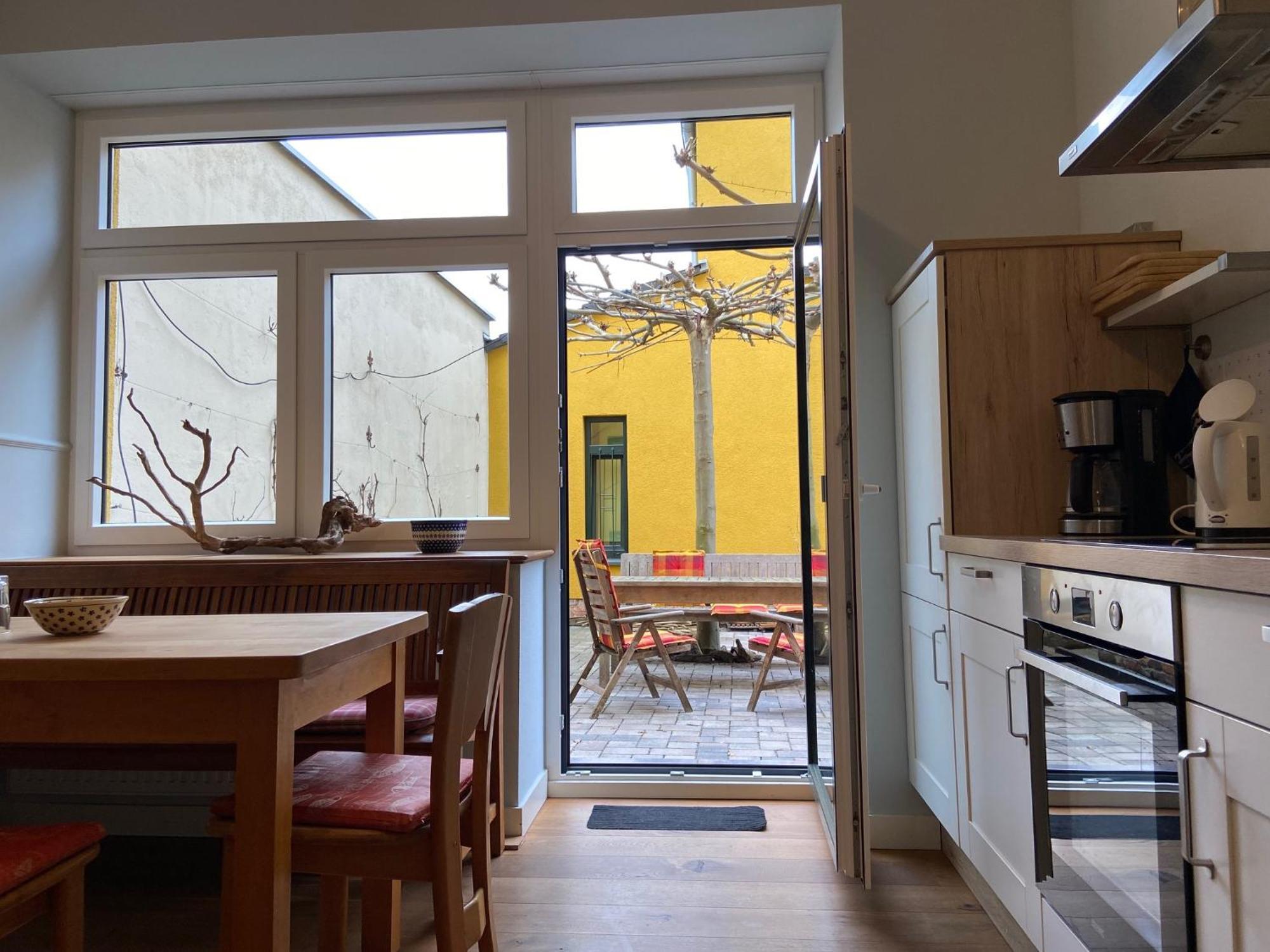 Fewo Mit 2 Schlafzimmern, Wohnkueche, Terrasse Bonn Extérieur photo